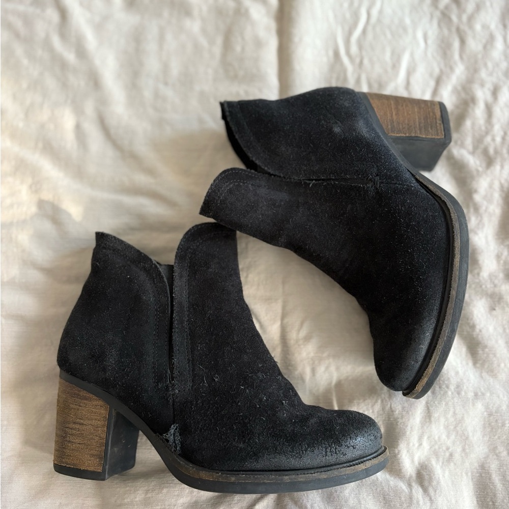Bos. & Co. Charcoal Suede Ankle Boots